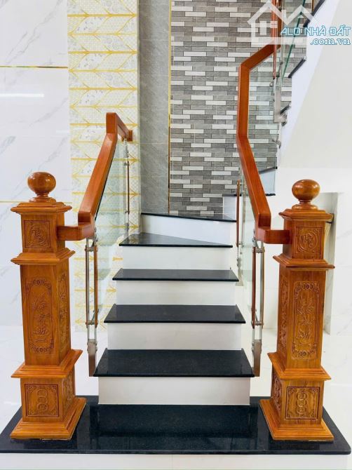 SIÊU PHẨM HƯƠNG LỘ 2 HẺM 6M THÔNG - 56M2 (4x14), 5 TẦNG ĐÚC BTCT - GIÁ CHỈ NHỈNH 6t6 - 8