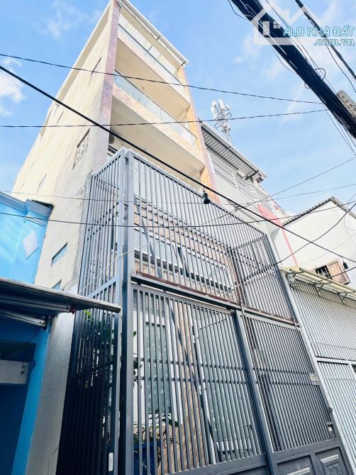 Bán nhà hẻm 4 met Cao Xuân Dục Phường 12 Quận 8. Nhà hẻm an ninh, gần chợ Xóm Củi - 8