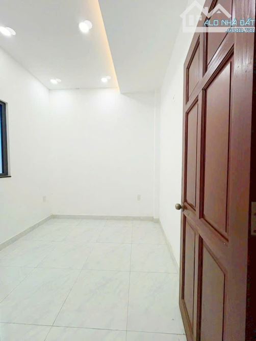 👉4.1 TỶ - HẺM 8M XE TẢI - 1/ ĐƯỜNG GÒ XOÀI - GIÁP TÂN PHÚ, LÊ THÚC HOẠCH - 40M2, 3 TẦNG - 8