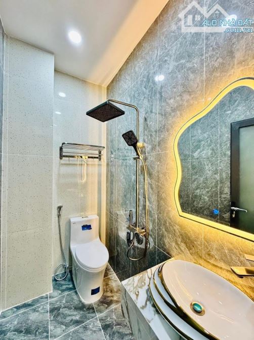 Nhà đẹp 1 trệt 2 Lầu 56m2 ngay Khuông Việt, Tân Phú. Giá: 3 Tỷ 090. SHR, hẻm ô tô 5m - 8