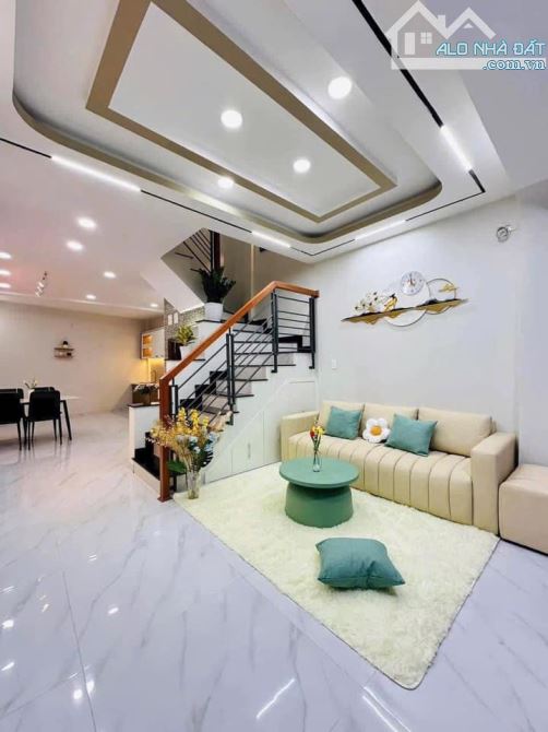 Bán căn nhà ngay đường Tô Hiến Thành, Q10. Giá: 3 tỷ 030tr/ 58,5m2, sổ hồng riêng - 8