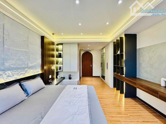 Cần bán nhà ngay Thành Thái, Q10. Giá: 3 tỷ 420 /64,5m2, sổ hồng riêng, hẻm 6m - 8