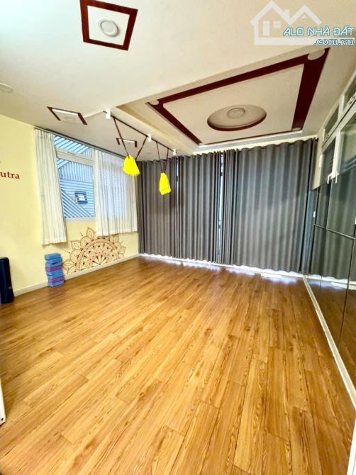 BÌNH PHÚ Q6..BIỆT THỰ 5 TẦNG..THANG MÁY..114M2..CHỈ 20.5 TỶ - 8