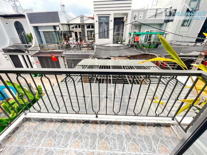 Nhà 2 tầng 83m² thạnh lộc 12 hẻm xe tải giá 5ty850 - 8