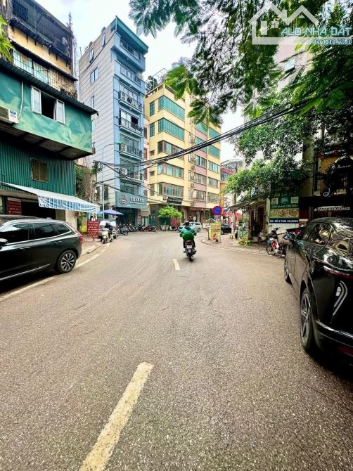 BÁN NHÀ PHỐ TÔN THẤT TÙNG ĐỐNG ĐA 105m X7 TẦNG - MẶT TIỀN 5.5m - GIÁ: 25 TỶ TỶ - 8