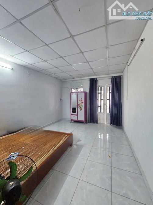 NHÀ MỘT ĐỜI CHỦ GẤP BÁN LO VIỆC - SÁT BÊN THỊ TRẤN HÓC MÔN - 44M2 - 2 TẦNG - SÁT BÊN ĐƯỜNG - 8