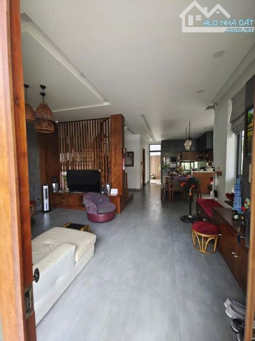 Siêu hiếm ngang khủng 7m giá 3.050 tỷ bán nhà đường Tăng Bạt Hổ, Bình Thạnh. DT 70m2 SHR - 8