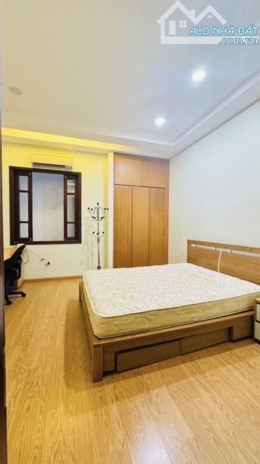Nguyễn Chí Thanh, Phân lô, Ngõ thông, 10m oto tránh. 63m2x5t, MT 4.5m. Chỉ 14.8 tỷ! - 8