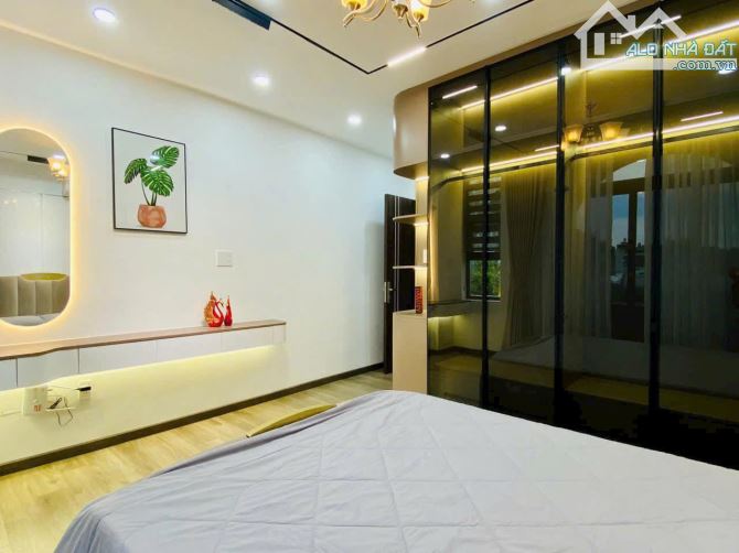 Bán nhà 4 tầng đẹp 4m x 12m cn đủ - full nội thất - Phan Huy Ích, P12 Gò Vấp - giá 7.1 tỷ - 8