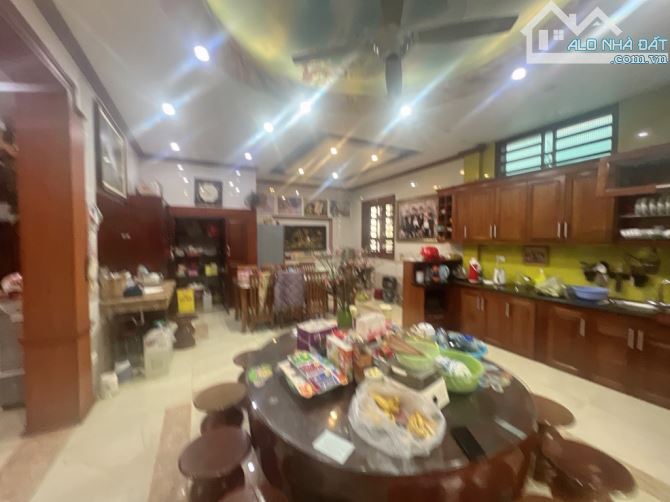 PHÂN LÔ BÀN CỜ – Ô TÔ TRÁNH – THANG MÁY – 2 MẶT THOÁNG – KINH DOANH VĂN - 9