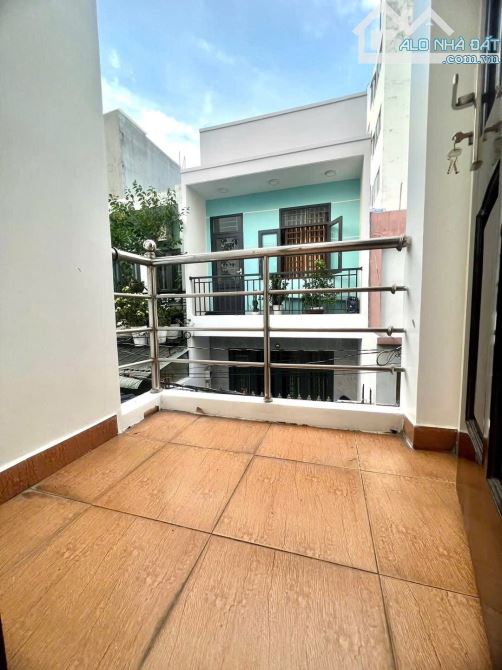 Bán Nhà / đường ht45 cách trường c3 Võ Trường Toản 100m, ngay đầu ht45 và nguyễn thị đặng - 9