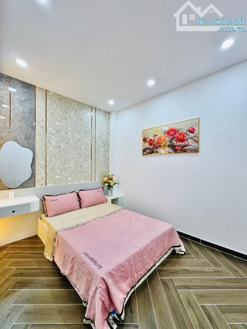 Nhà đẹp 1 trệt 2 Lầu 56m2 ngay Khuông Việt, Tân Phú. Giá: 3 Tỷ 090. SHR, hẻm ô tô 5m - 9