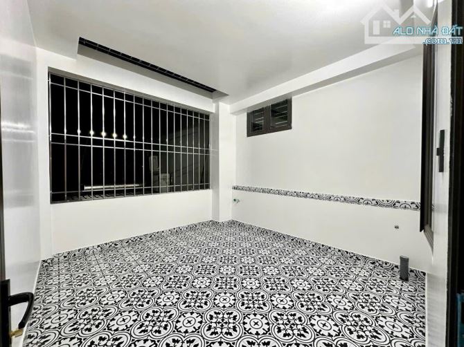 🔥 Tổ ấm phố Hoàng Quý - Tuyến 2 Tô Hiệu - Vài bước chân ra mặt đường OTO tránh - Lô Góc - 9