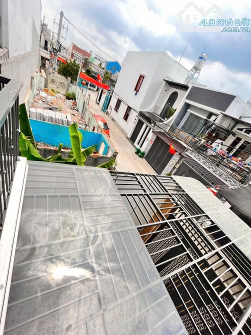 Nhà 2 tầng 83m² thạnh lộc 12 hẻm xe tải giá 5ty850 - 9