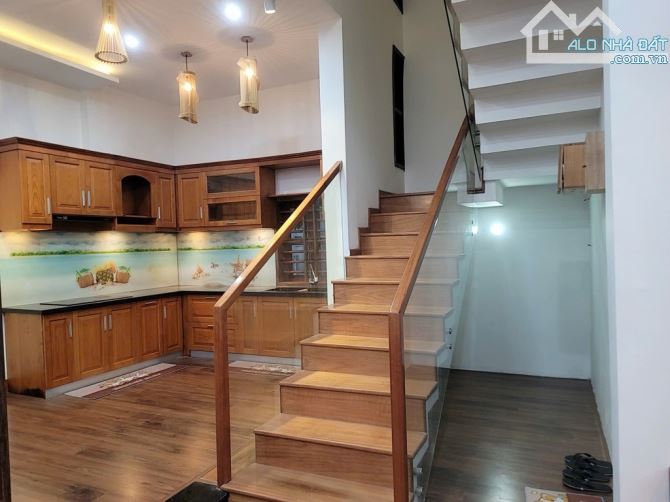 BÁN BIỆT THỰ  2 TẦNG, DT186m2 NGANG 10M, TẠI HOÀ KHÁNH LIÊN CHIỂU - 9