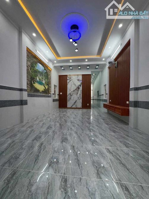 NHÀ CẤP 4 MỚI TINH - 68M2, HXH - SÁT VÁCH HIỆP THÀNH CITY - KHU DÂN TRÍ CAO . - 9