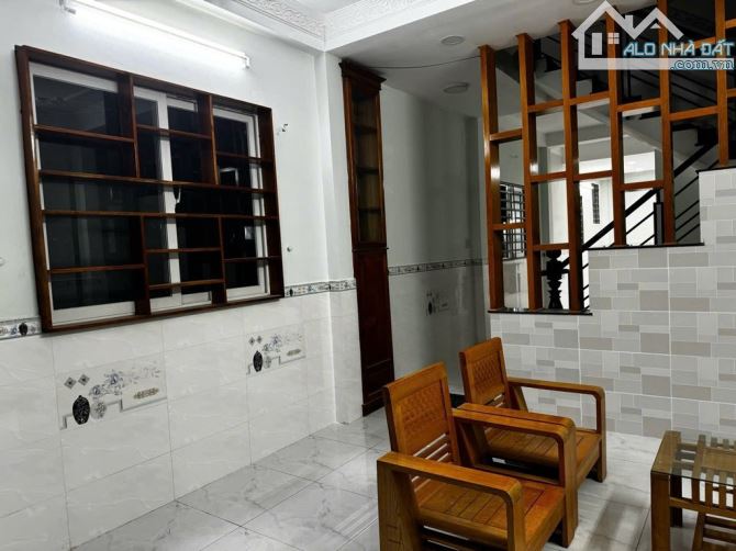 NHÀ GÒ VẤP DÀI 19M NGANG 4,3 GIÁ 7 TỶ 750 Ở ĐƯỜNG SỐ 3 P9 CÓ 3 TẦNG 5 PHÒNG NGỦ - 9