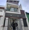 Nhà ngộp Quận 3 ngay Trương Định giá 3 tỷ 030 triệu, 1 trệt 1 lầu, đường ô tô, sổ riêng