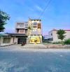 Nhà 1 trệt 2 lầu đường D4 song song kế đường Trần Hoàn Na  KDC Hồng Loan