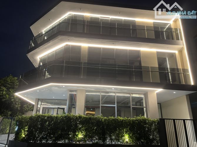 BÁN GÓC 2 MẶT TIỀN ĐƯỜNG NGUYỄN QUÝ CẢNH Q.2 GIÁ 65 TỶ - 1