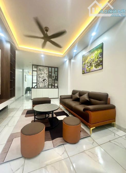 Bán Nhà Ngọc Thuỵ 4Tầng - 20M Ra Mặt Phố - Oto Đỗ Cửa - Sổ Vuông Đẹp