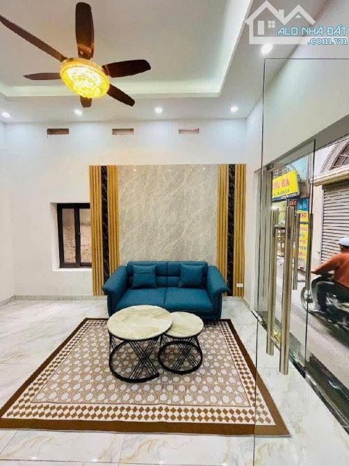 Nhà Kinh doanh phố Khương Thượng - lô góc 3 mặt thoáng