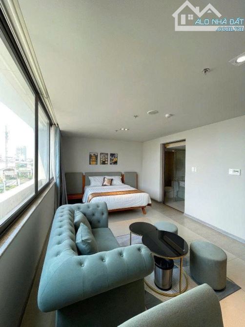 Cho thuê Tòa nhà Khách Sạn VIP 45 Phòng, SÂN BAY- MT Hoàng Văn Thụ, P9, Phú Nhuận - 450 Tr