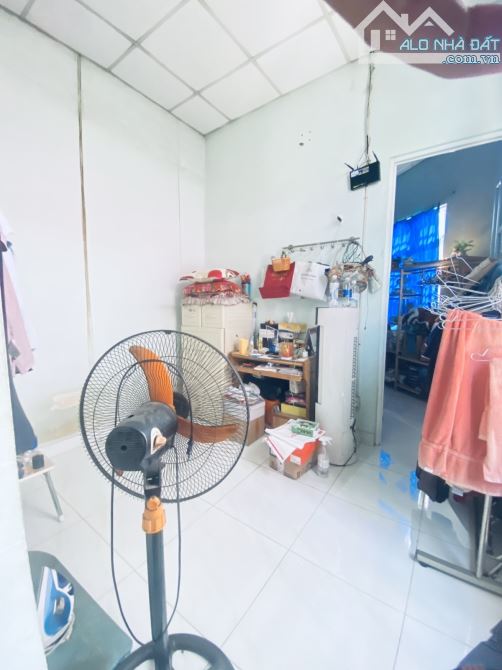 Nhà ngộp 56m2. 2 tầng. Liên khu 4-5. BHHB. Bình Tân. Chỉ 3.7T