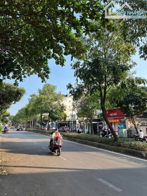 Bán lô đất MT đường ngay CĐ Công Thương, 4.5 x 27 = 122m2