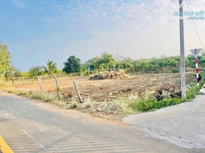 NỢ BANK CẦN BÁN GẤP LÔ ĐẤT XUYÊN MỘC 270M2 GIÁ CHỈ NHỈNH 1TY