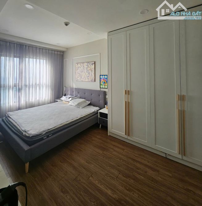 Bán Căn Hộ Chung Cư 82 m2 Giả Nhỉnh 4... Tỷ