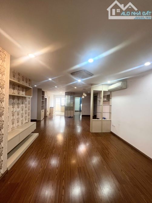 Cho thuê gấp căn hộ 3 phòng ngủ full đồ tại Hapulico complex nhà đẹp giá chỉ 16 triệu/th