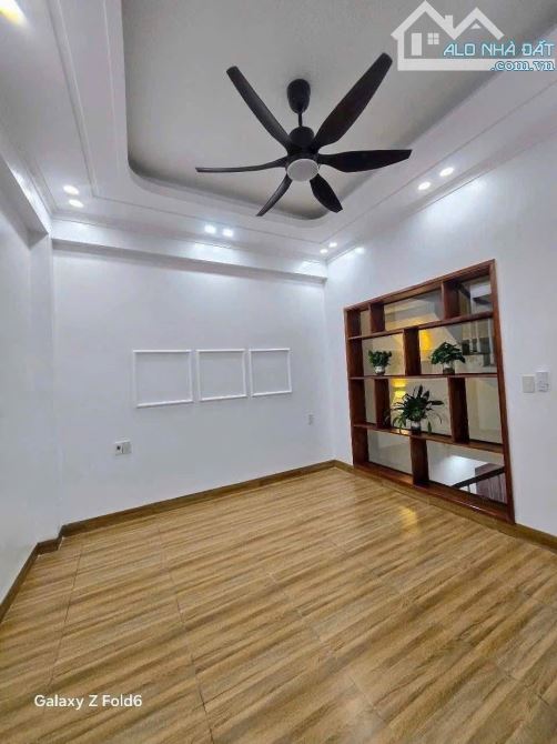 NHÀ 4 TẦNG MẶT NGÕ NGÔ QUYỀN ĐƯỜNG THÔNG 2 OTO VỈA HÈ RỘNG