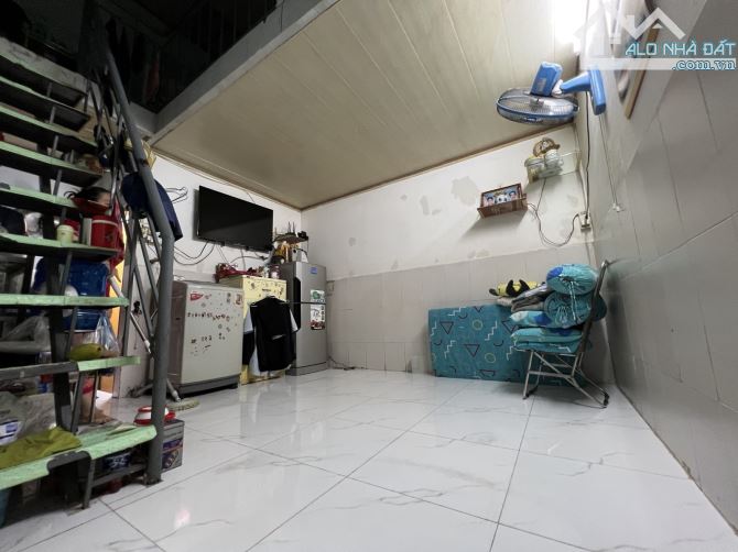 Bán nhà 164m2. 2 tầng.8.2mX20m đường 26 tháng 3. BHH. Bình Tân