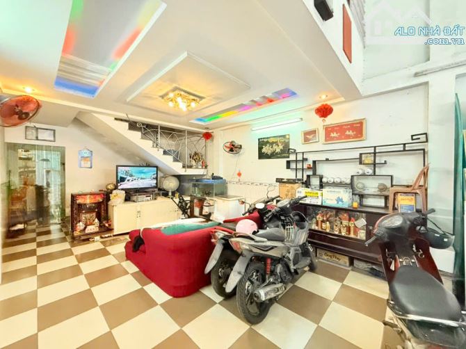 BÁN SIÊU PHẨM 4 TẦNG 4,2x28 – MẶT TIỀN PHẠM VĂN CHIÊU – KINH DOANH SÔI NỔI  – P14 GÒ VẤP