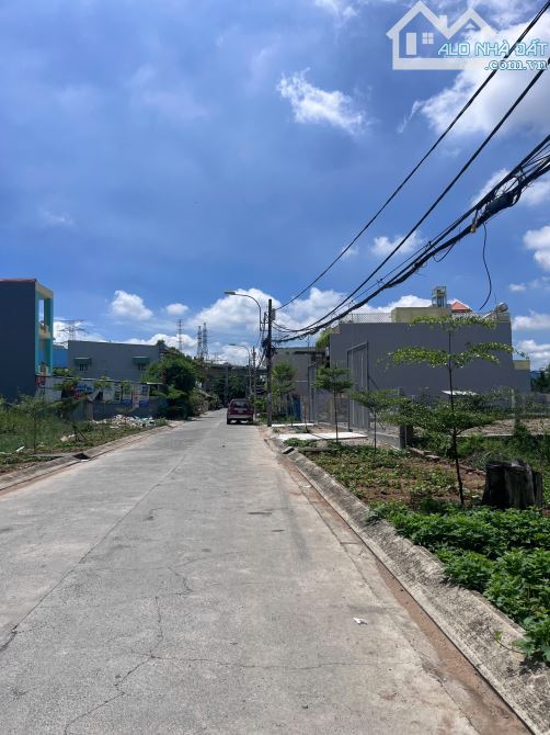 121m2 ngang 8m. KDC hiện hữu, Mặt đường 10m, Sổ Riêng, xã Long Thới. Giá 4,3 tỷ