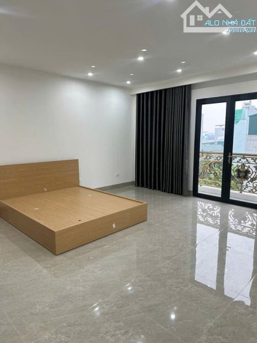 Bán nhà Trung Kiên - Bắc Từ Liêm 65m2 7 tầng thang máy ôto vào nhà giá gần 11 tỷ