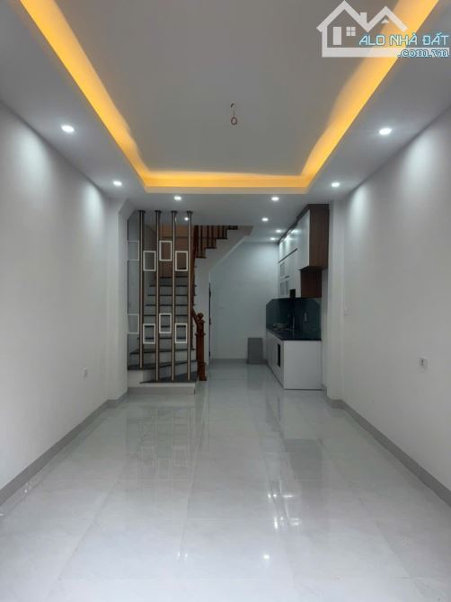 32m, 4,95 TỶ, 5 TẦNG, LIÊN MẠC, HOÀNG LIÊN HOÀNG XÁ