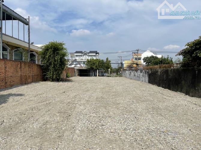 CƠ HỘI ĐẦU TƯ VÀNG: 890m2 ĐẤT FUL THỔ CƯ - MẶT TIỀN BÀ TRIỆU - HÓC MÔN - GIÁ CH