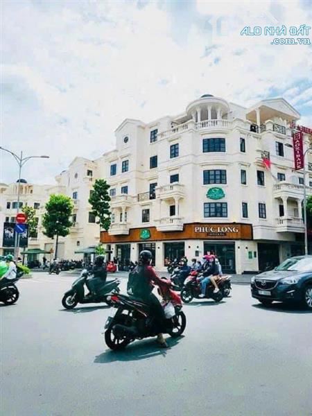 Bán nhà 2 tầng ngang 8.6m, Phan Văn Trị, phường 10, Gò Vấp, giá 4.5 tỷ