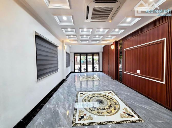 Chính chủ bán nhà Trấn Khát Chân DT 60m2 - 6 tầng Thang máy - Ngõ Oto tránh Giá nét 15 tỷ