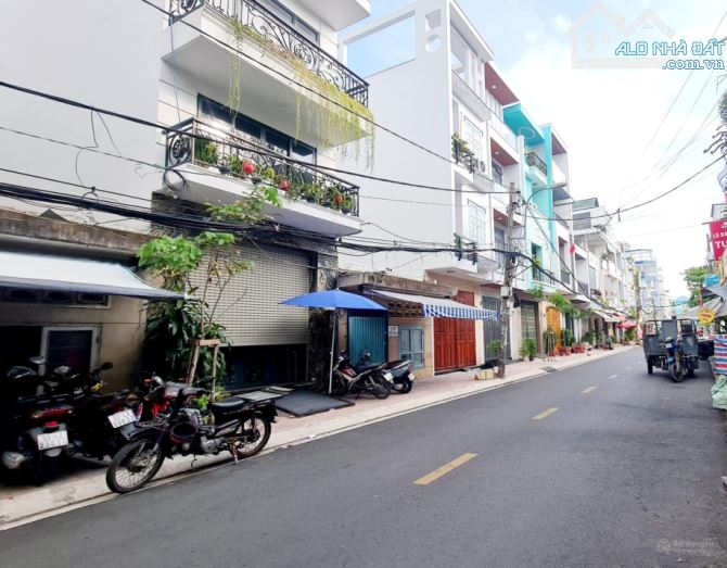 BÁN NHÀ NGAY BÙI MINH TRỰC QUẬN 8 - 5.5x23m, NHỈNH 9 TỶ, GẦN CHỢ KD SẦM UẤT BẬC NHẤT. Lh