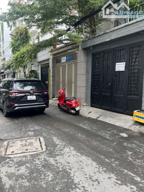 Bán nhà khu vip Sư Vạn Hạnh, 6 tầng lung linh, xe hơi vivu