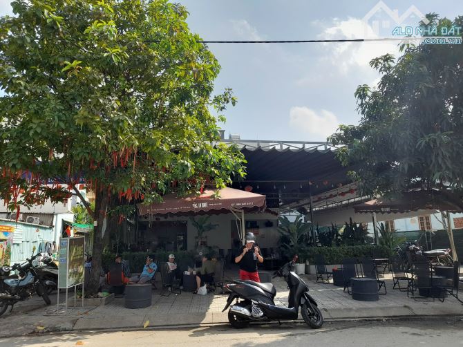 Bán đất 2 mặt tiền KD 172m2 Đ. Hồ Bá Phấn cách Tây Hoà 100m, tuyến Metro Phước Long 500m