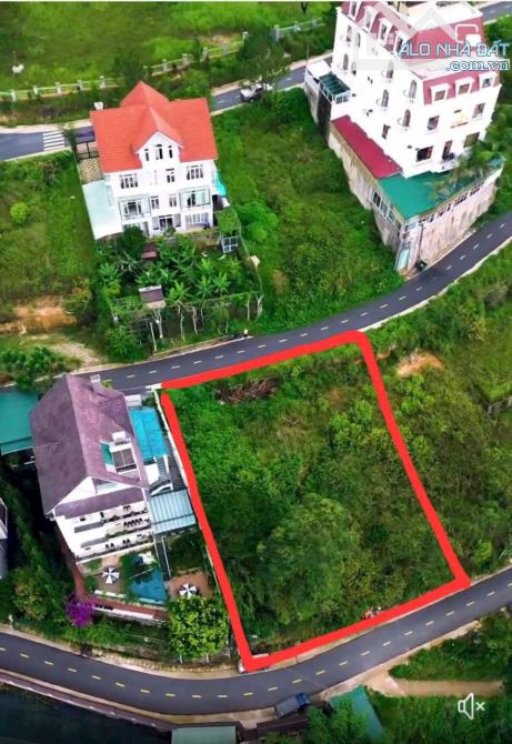 Đất biệt thự 650m2 Khu biệt thự trung tâm Tp Đà Lạt.View thung lũng_2 mặt tiền đường nhựa