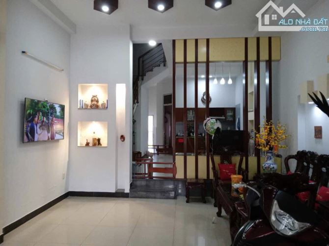 BÁN NHÀ MT NGUYỄN VIẾT XUÂN – VỊ TRÍ VÀNG LIÊN CHIỂU – NHÀ ĐẸP 3 MÊ, CÓ THOÁT HIỂM SAU
