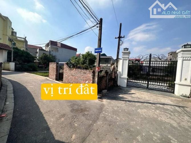 Bán lô đất 2 mặt thoáng mặt ngõ ô tô 7 chỗ vào ra đất tại Đa Tốn Gia Lâm
