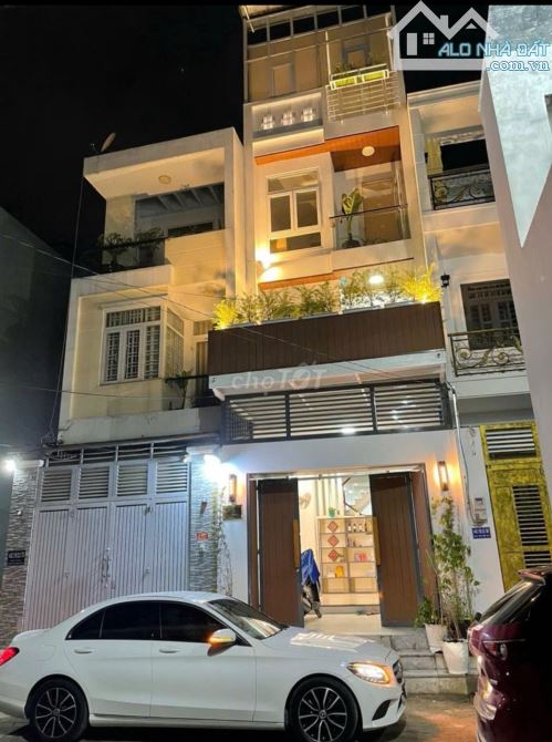 Bán gấp nhà 1tr3L đg thạnh Lộc 15 ngay sông Sài Gòn rất mát
