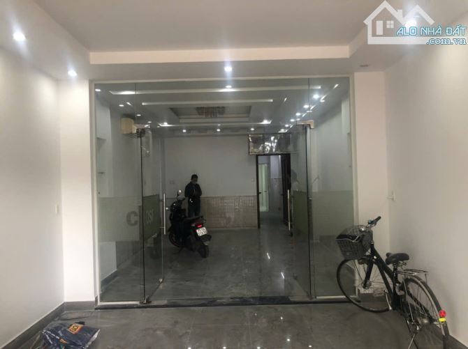 Bán nhà 3 lầu  đường Trần Xuân Xoạn p. Tân Hưng Quận 7. View sông Quận 1 giá 13 tỷ