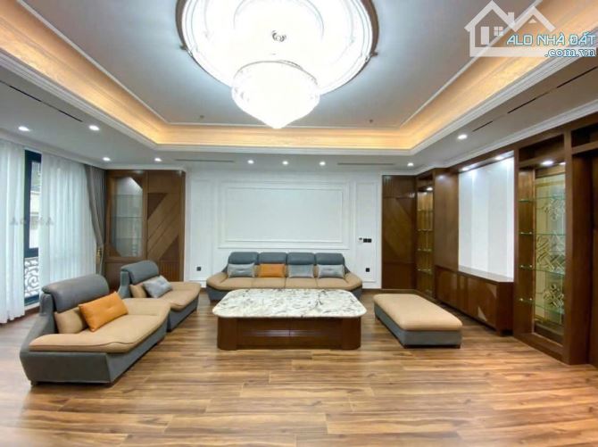 Bán nhà PHÂN LÔ NGUYÊN HỒNG ĐỐNG ĐA 70m2x4T đẹp, mặt tiền gần 6m, ô tô tránh đỗ thoải mái